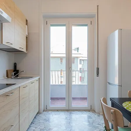 Lario - Ristrutturato Nuovo Centro Isola Apartment